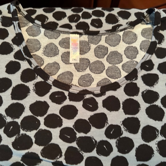 Lularoe Lynnae 2X - Picture 4 of 6